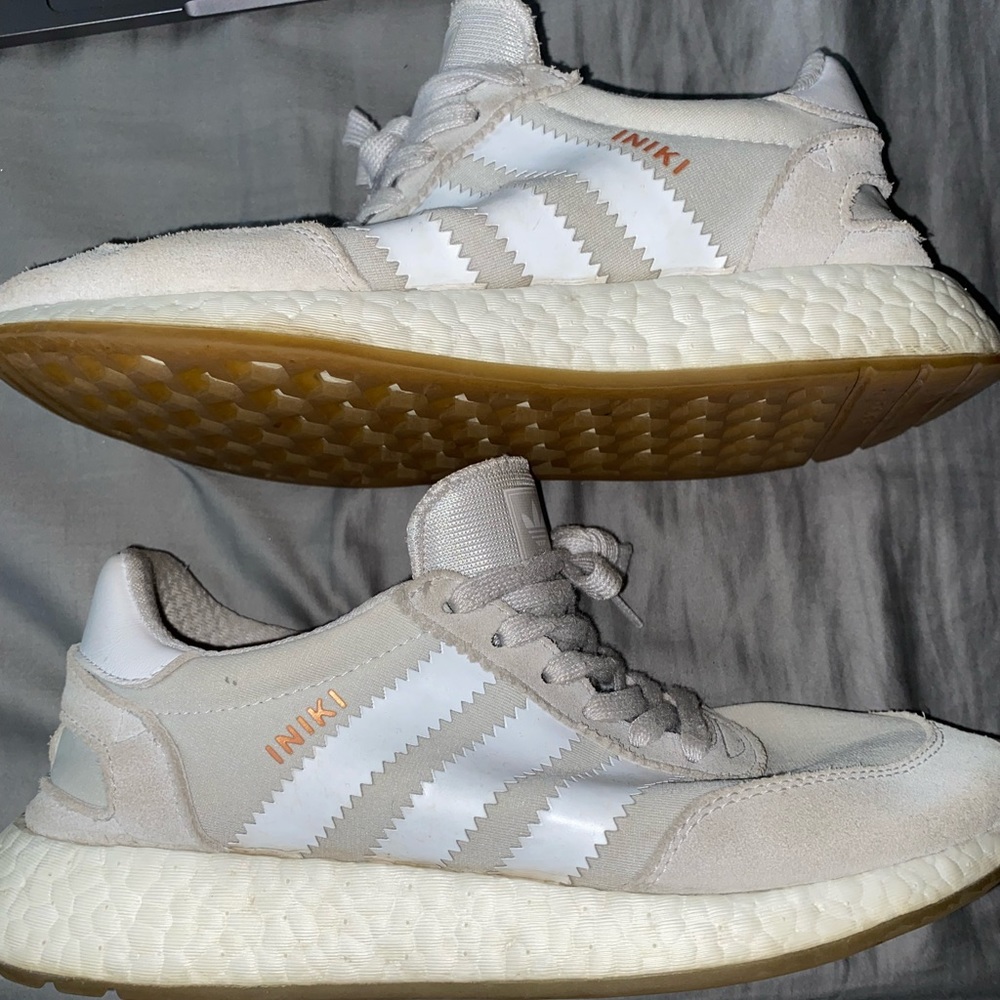ADIDAS INIKI BOOST